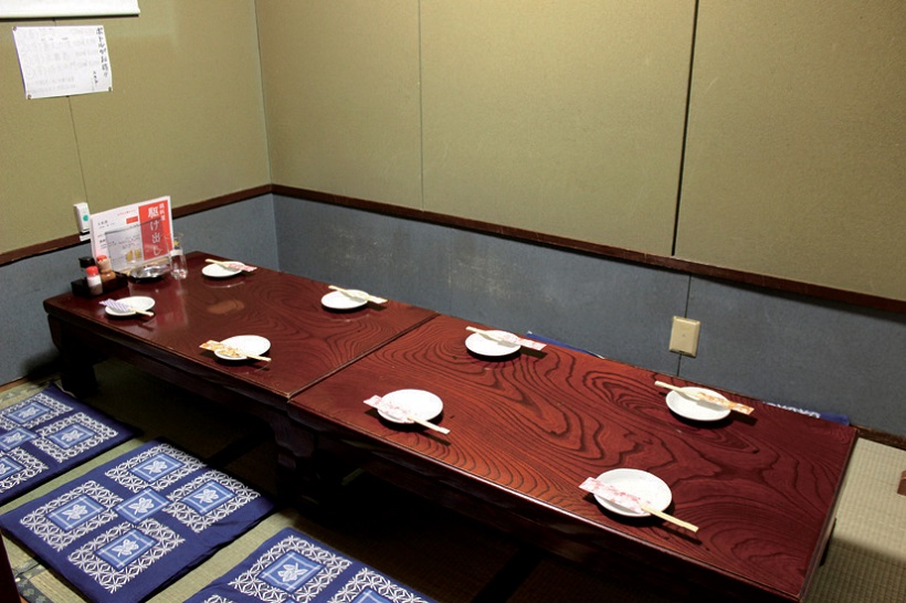 自慢の鶏料理と鍋をご賞味あれ！