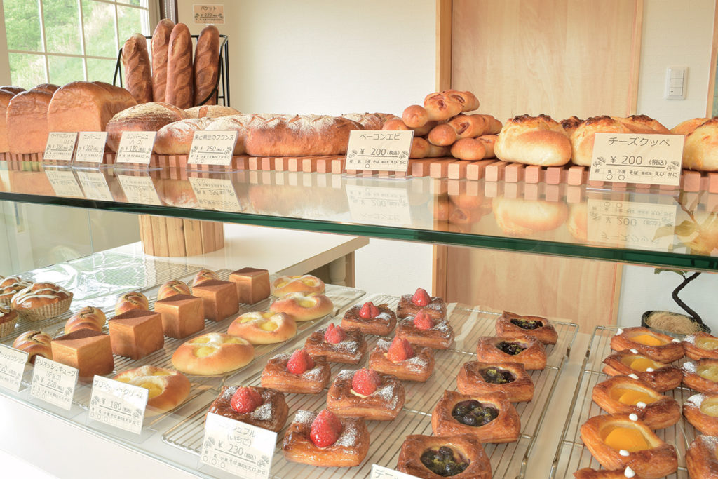 『BAKERY　Matsumoto』納屋をリノベーションした可愛いベーカリーが屋島の美しい風景の中に新しくOPEN