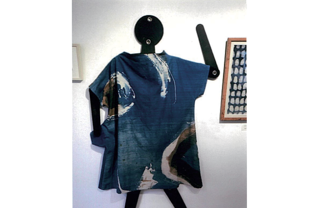 終了しました。開催中～3月31日（日）環境にも体にも優しく 美しい藍染め作品に魅了されて「佐竹 幸郎藍染展 藍に包まれて」