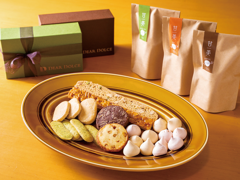 幸せな時間を運ぶとっておきスイーツふわふわシフォン&焼菓子でおうち時間を楽しもう