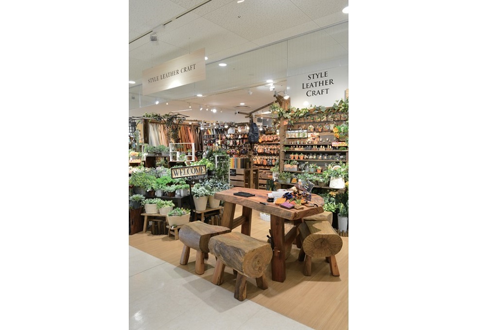 本格的なレザーや商品に出会えるお店が瓦町FLAG6階にOPEN！