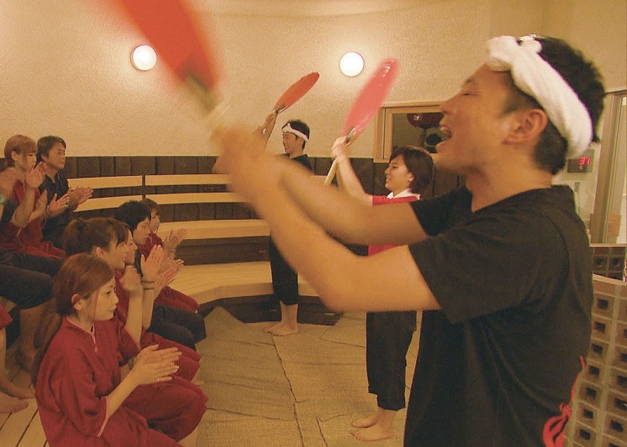 情熱の熱波を体験できるロウリュサービスが大人気！