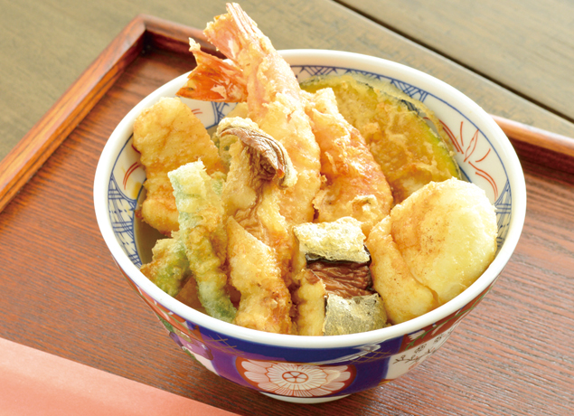 『天ぷら 丸豊 』熱々サクサクの天ぷらを和の空間で堪能しよう