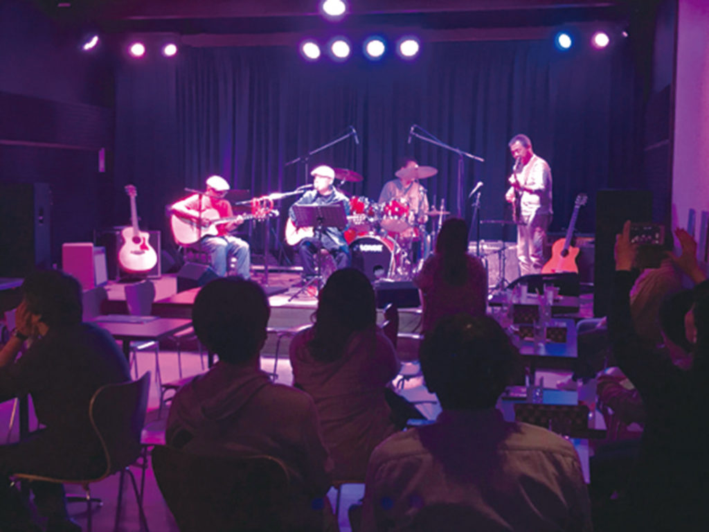 『BiRdLanD バードランド』食事も楽しめるライブハウスが登場！