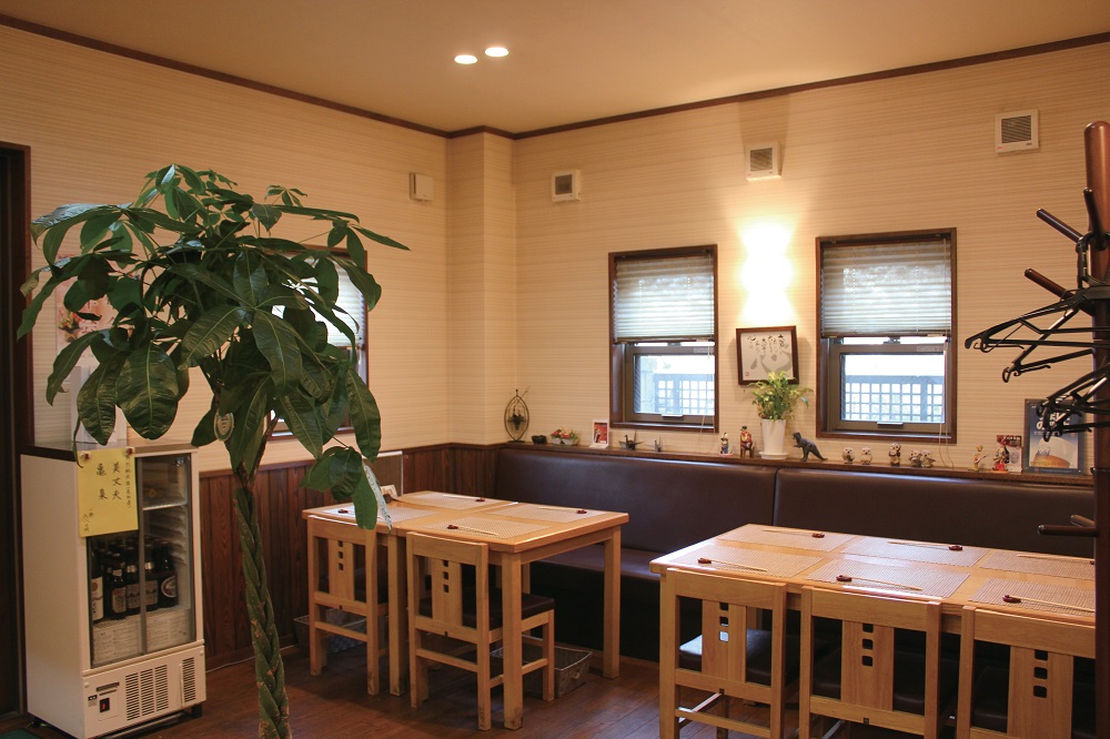 『美食工房げんじ亭』ふわふわの卵とケチャップライスが絶妙♪特製ソースと絡めて至極の時間