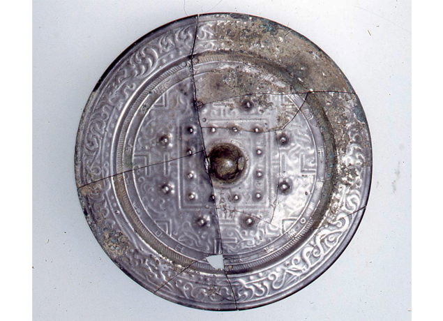 終了しました。9月22日（土）～11月11日（日）『第76回 企画展 史跡石清尾山古墳群 国史跡追加指定記念企画展 Mt.IWASEO-積石塚からみた地域の実像-』全国最大の積石塚古墳群 石清尾山古墳群から讃岐の実像を探る展覧会