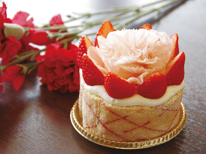 旬の素材を活かした彩り豊かな生菓子を多数取り揃えております！