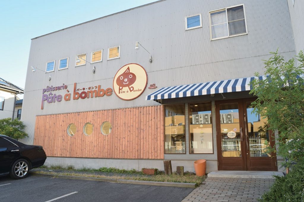 『ｐａｔｉｓｓｅｒｉｅ　ｐａｔｅ　ａ　ｂｏｍｂｅ』大人気パティスリーのモーニングと自家焙煎コーヒーを堪能