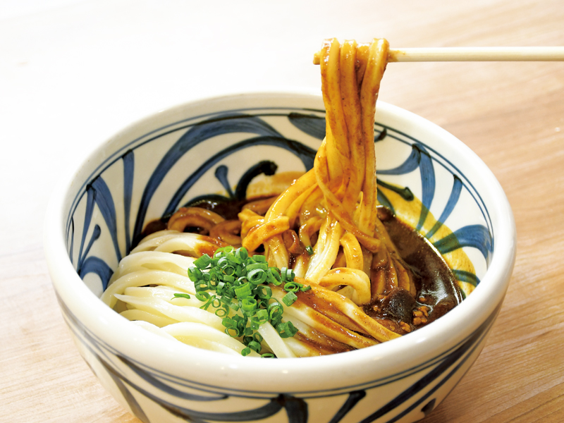 黒カレーうどん