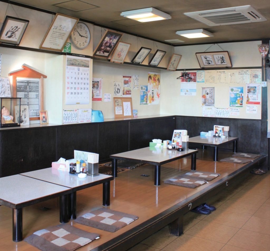 『ラーメン川裕』ねぎ＆肉たっぷりで絶品の旨さ！老若男女に人気の看板ラーメン