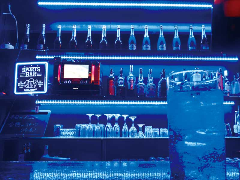 お酒を飲みながらスポーツを楽しめるBARがOPEN！