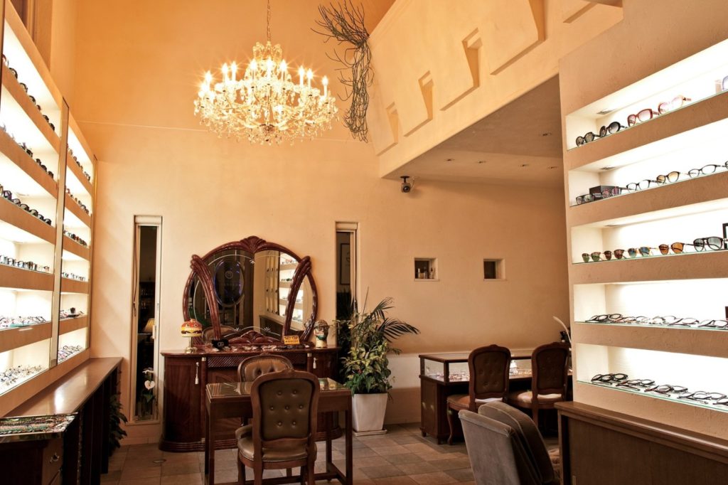 ニューヨークで100年の伝統を誇るMOSCOT