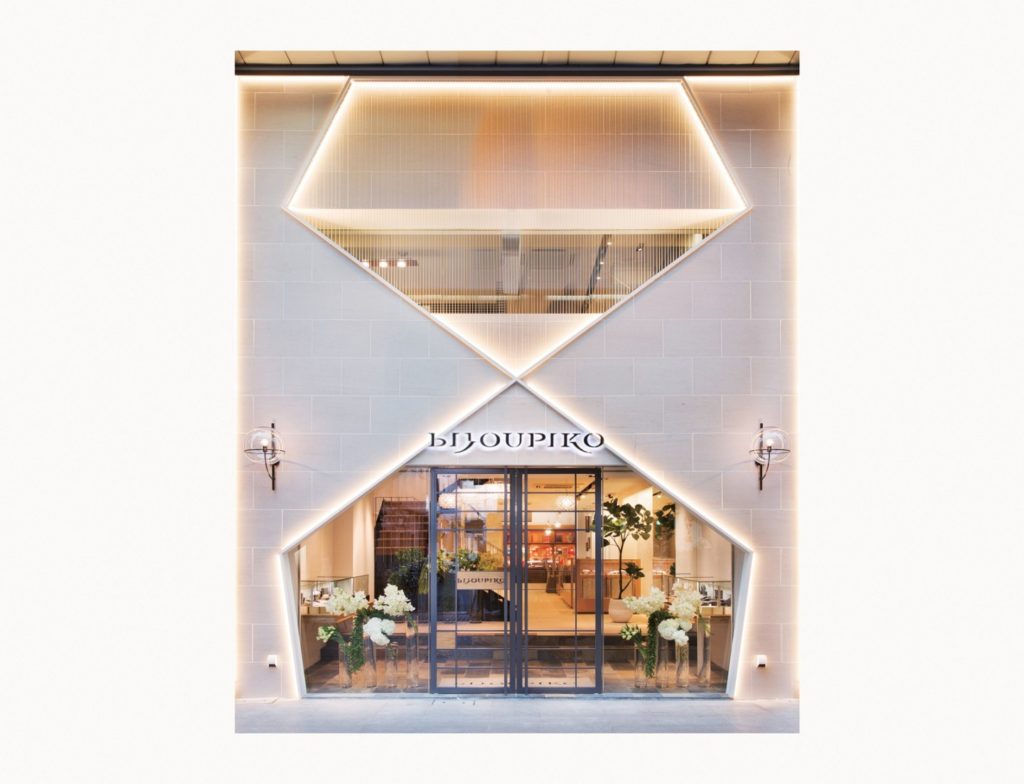 国内最大級ブランド数で圧倒的な品揃えを誇る人気店