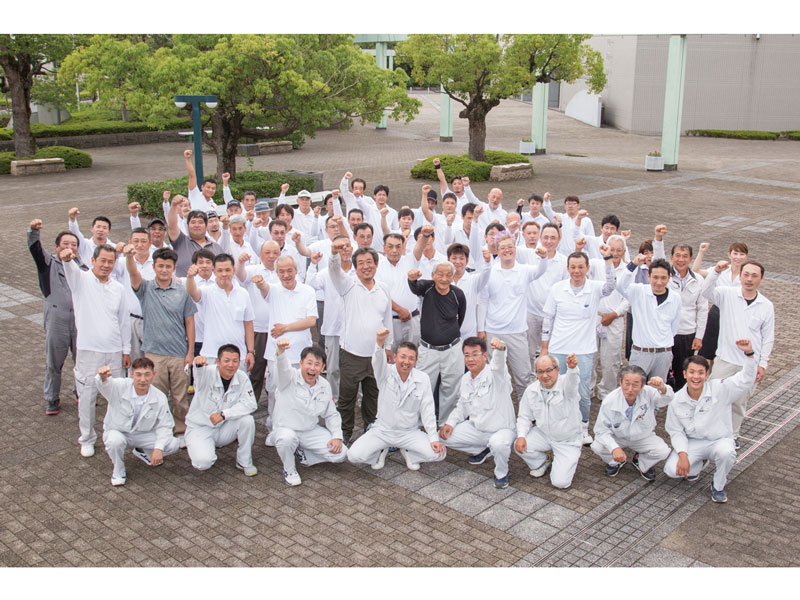 豊富な施工実績と地域密着 『確かな技術力と信頼』でお住まいを守ります。