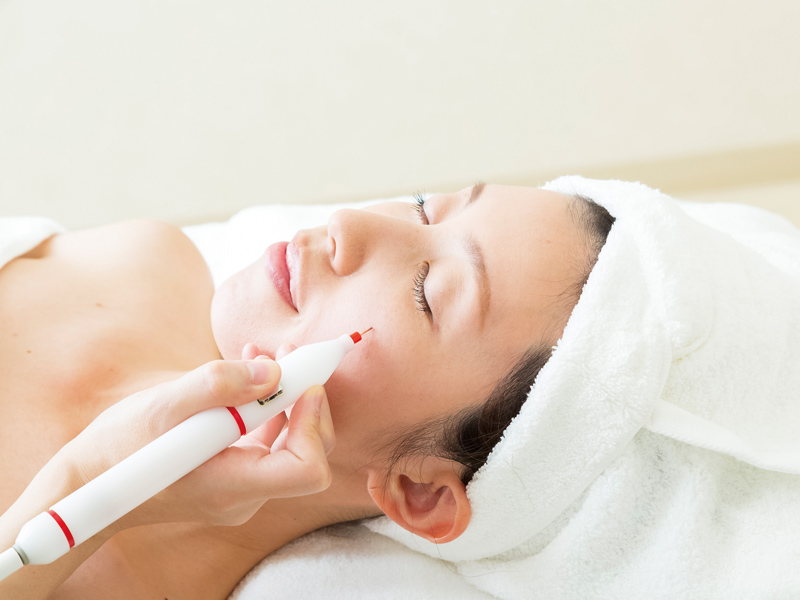 自分の顔をもっと好きになる!しわ･シミにアプローチする2つの新メニュー！