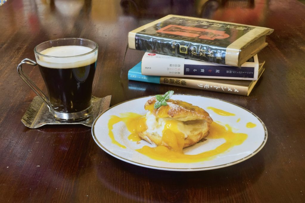 こだわりのコーヒーと共に楽しむ自分だけの読書時間