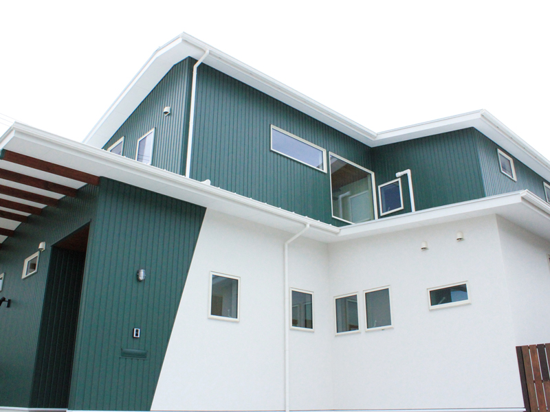 想い通りのライフスタイルを彩る 唯一無二の秀逸なデザインと 最先端のハイクオリティーな性能を兼備した家。