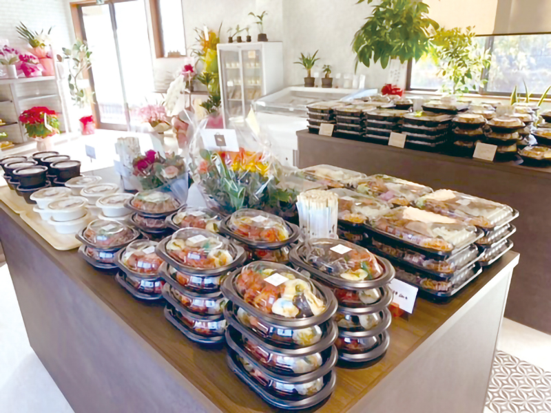 オシャレな「サラダ」や「スープ」も登場！