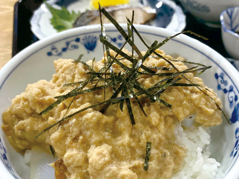 音楽を聴きながら郷土料理とお酒を楽しめるお店