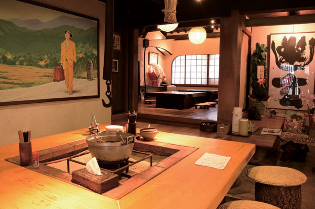 『はなれ』古民家の温かさを残した手打ちそば専門店