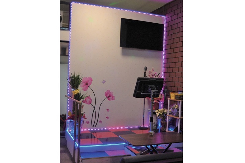 『ミュージックカフェバーオリオン』カラオケ×軽食×整骨院！同施設内で楽しめる！