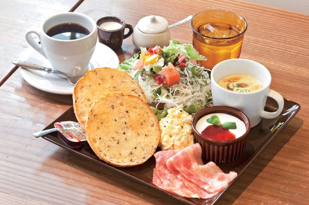 『ｃｈａｆｕ　チャフ』シンプルに仕上げた自家製パンは甘みと塩気のバランスが絶妙！