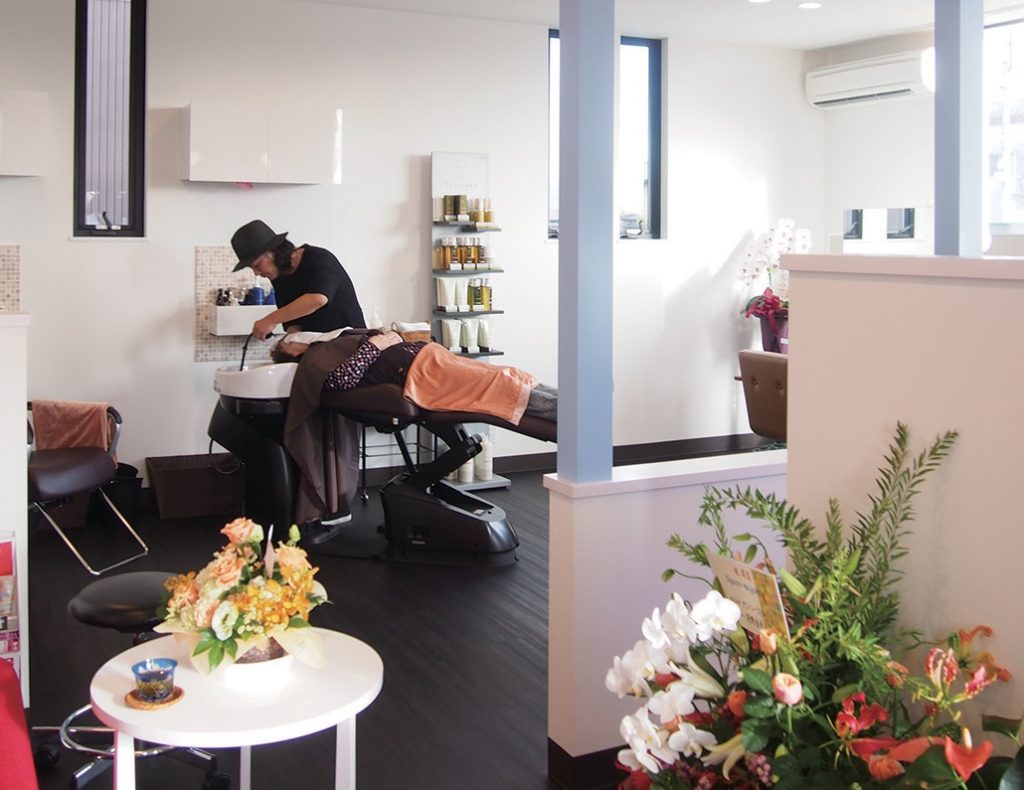 ボタニカル&アロマの最新ヘッドスパでアンチエイジングも！