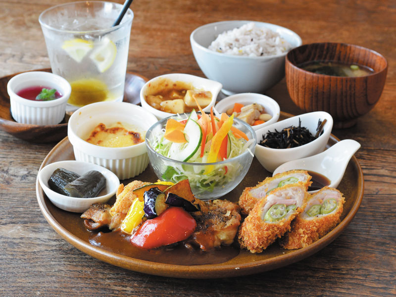 一軒屋カフェで楽しむ 手作りのワンプレートランチ♪