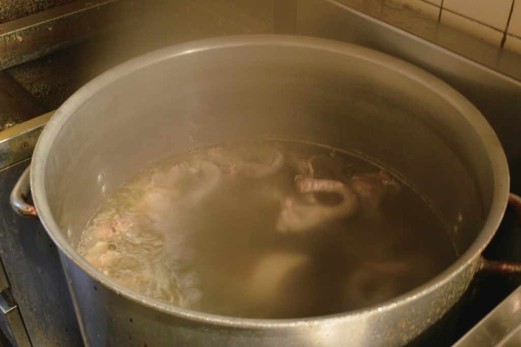 『たぁーすけ』酸味の利いたさっぱりつけ汁♪辛いだけじゃない本当の旨さが味わえる