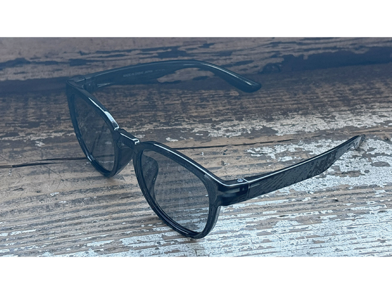 アップサイクルサングラス（グレー）