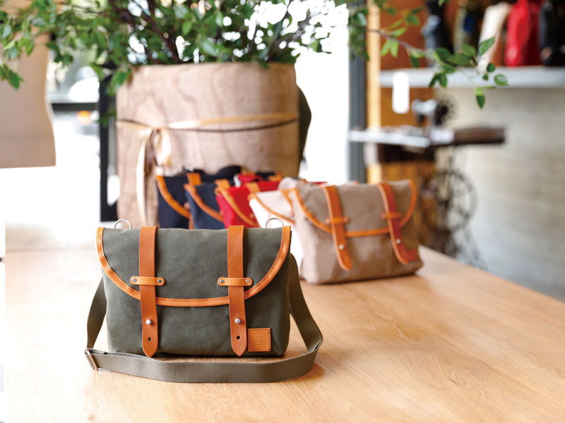 ながく愛されるものづくりが、 私たちの基本です