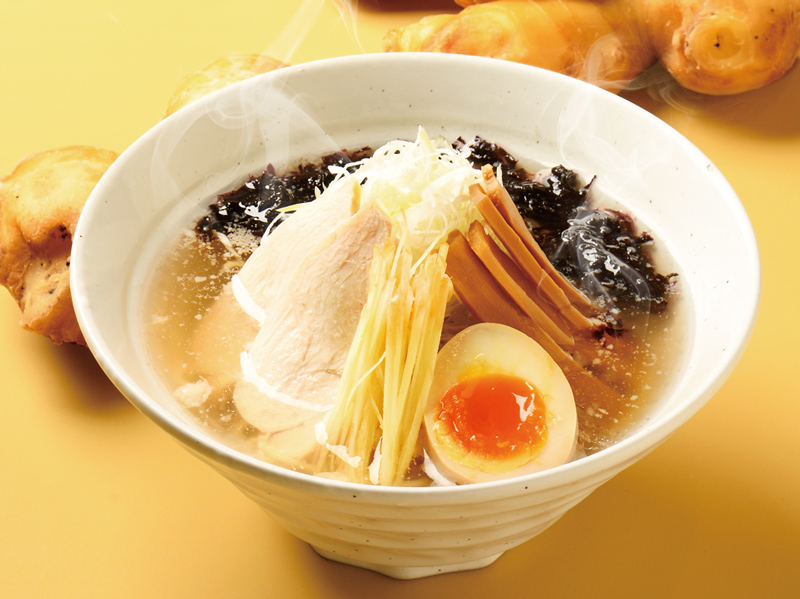 名古屋コーチン丸鶏スープを使用した身も心も温まる本格ラーメン