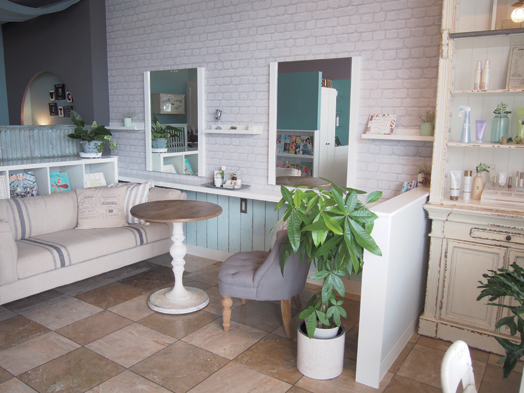 女子の夢が詰まったガーリーな空間で寛ぎながらキレイに！