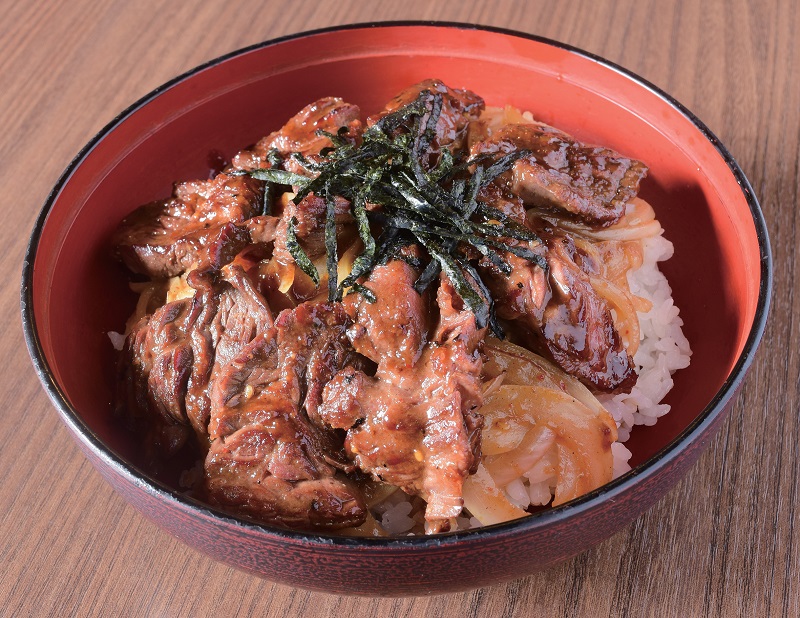 『ふじむら精肉店』良質な肉を使った焼肉丼はリーズナブルでボリューム満点！