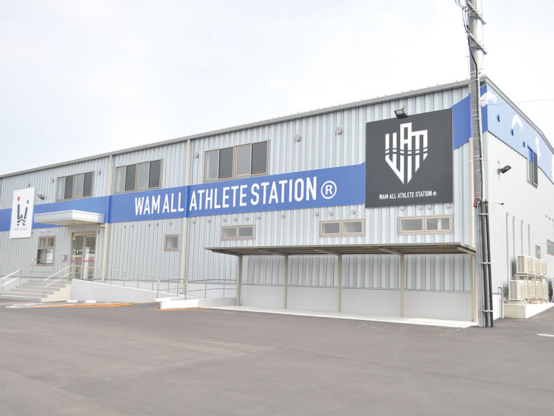 オリンピック選手育成を掲げる本格プール＆フィットネス