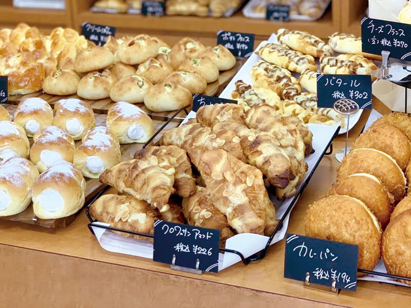 種類豊富なパンが30種類以上登場！