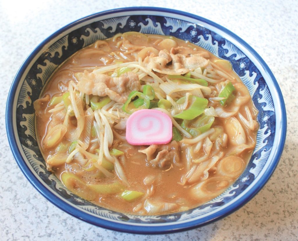 『ラーメン川裕』ねぎ＆肉たっぷりで絶品の旨さ！老若男女に人気の看板ラーメン