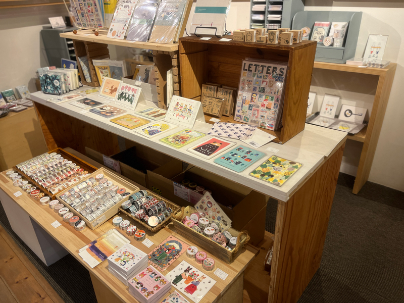 手紙社 紙ものフェア with マルモ印刷展示の様子