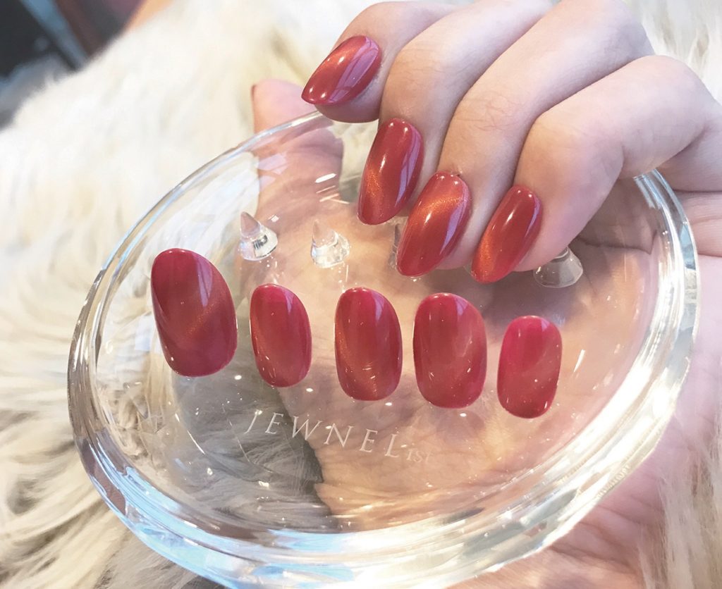 何度でも付け外しが出来る、新感覚のジェルネイル