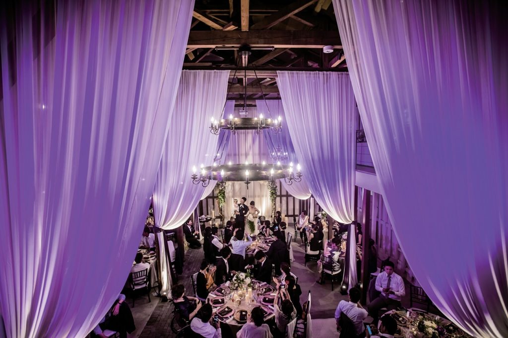 北浜アリーの倉庫をリノベートした空間で1日1組のオリジナルウエディングが叶う