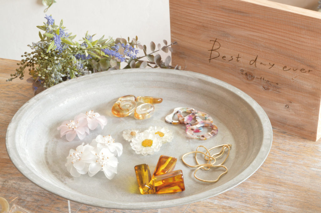 『LATTE ラテ』アクセサリーパーツや雑貨が揃う素敵なお店がOPEN