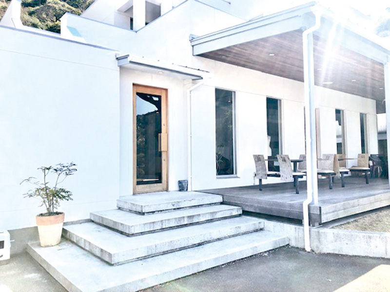 香川県初のオイルストレートができるサロン