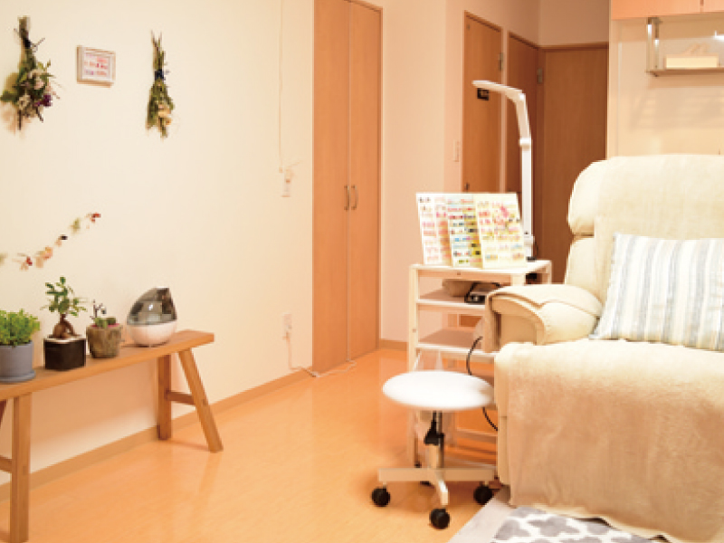 まどろむようにリラックスできるネイルサロン『madoron nail』