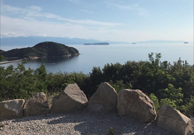 海が見える、癒しのネイルサロンでご褒美を