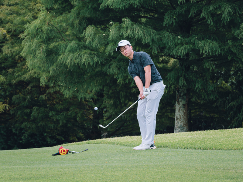 ゴルフ練習の様子