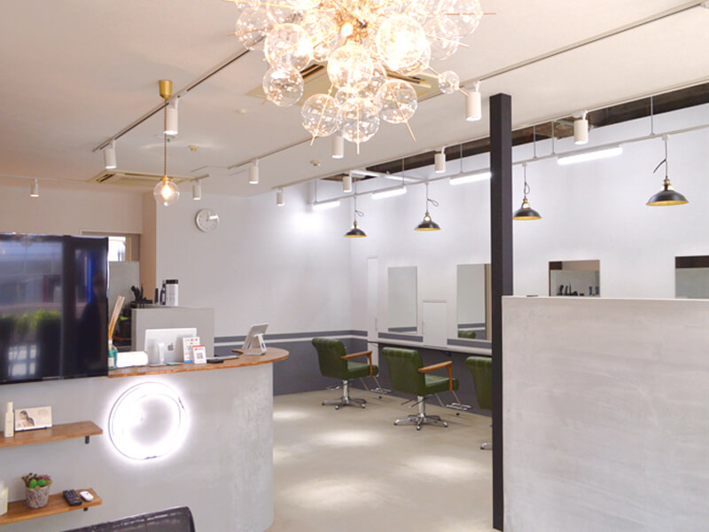 丁寧な接客と高い技術力で理想のヘアに