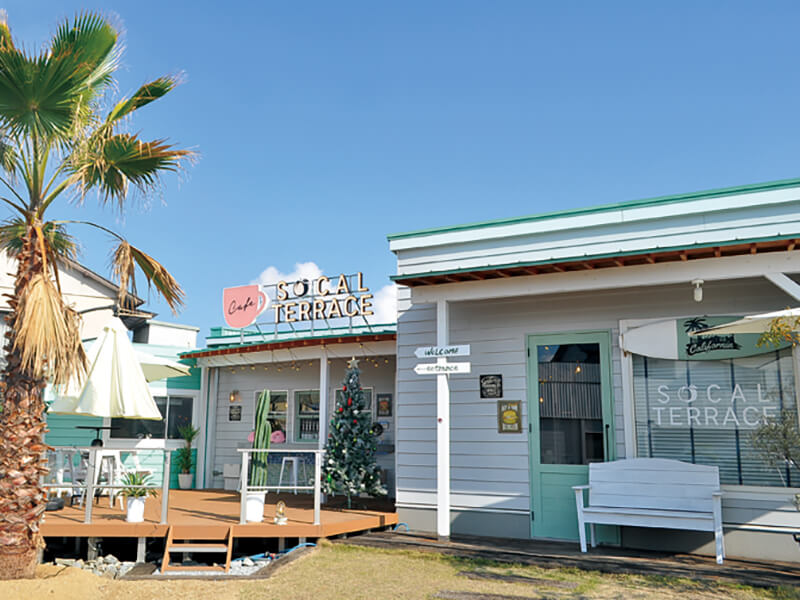 飯山の桃を使ったふわふわパンケーキ