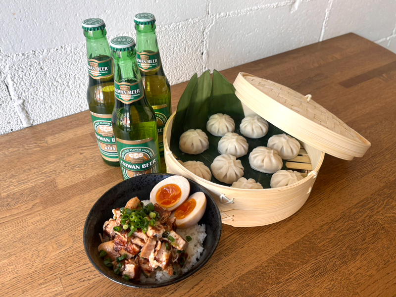 TORITORIKITCHENの魯肉飯と小籠包