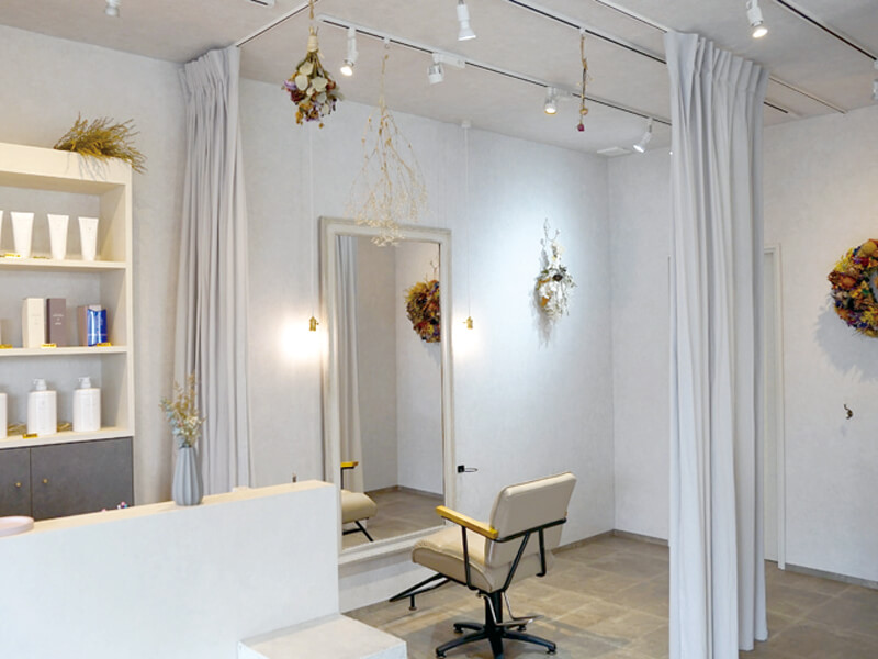 三本松にある大人女性向けヘアサロン