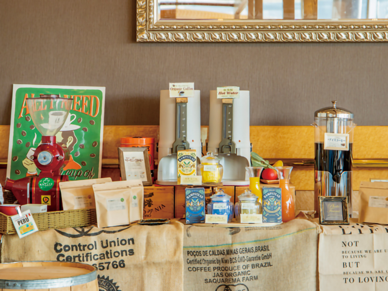 西海岸を想わせる寛ぎのリラックスカフェ